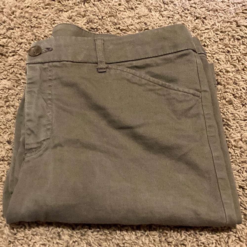 Size 14 Brown St. John’s Bay shorts 🩳.